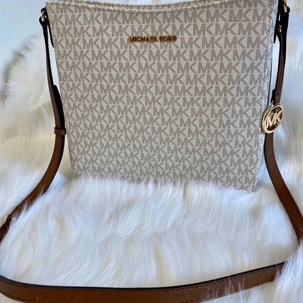 MICHAEL KORS LARGE MESSENGER CROSSBODY